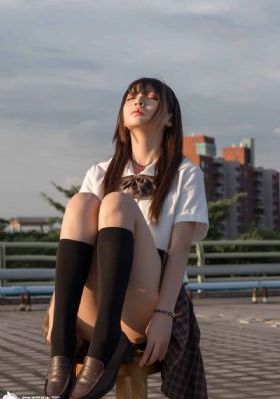 8090理伦午夜在线电影_韩国电影在线