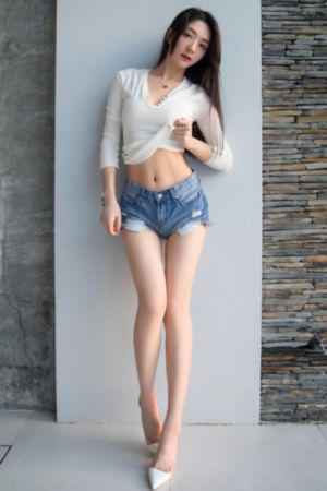 开了四女小嫩苞_4K在线视频播放