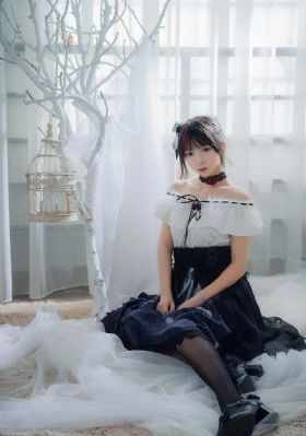 巴黎野玫瑰在线_4K在线观看