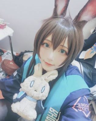 国产精品久久久久久久小唯西川_4K免费在线观看